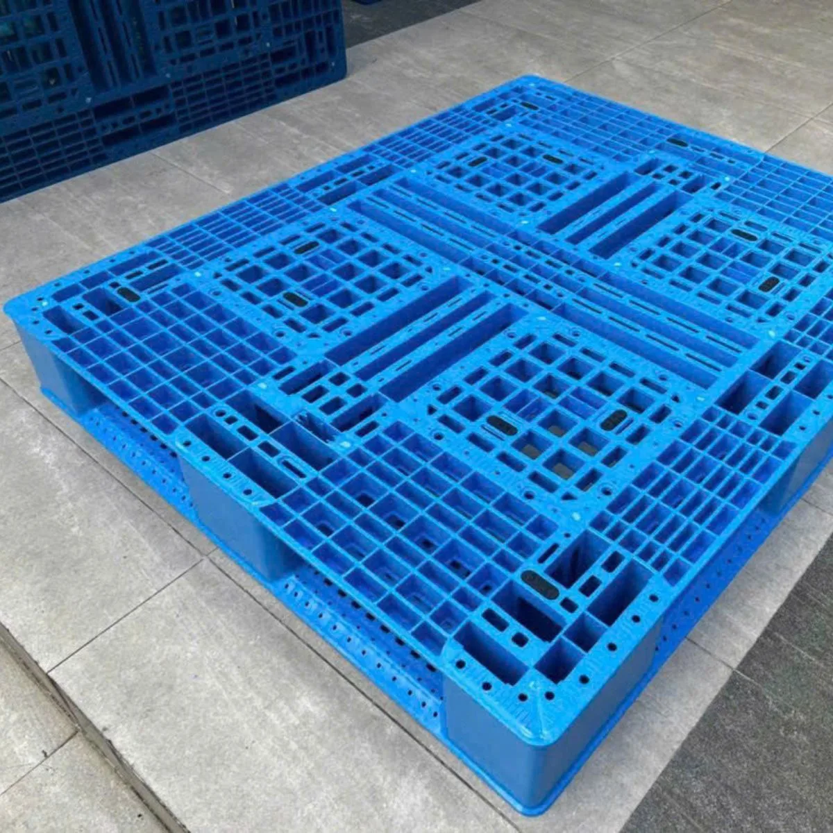Pallet Nhựa Siêu Tải 1100x1200x150mm HDPE