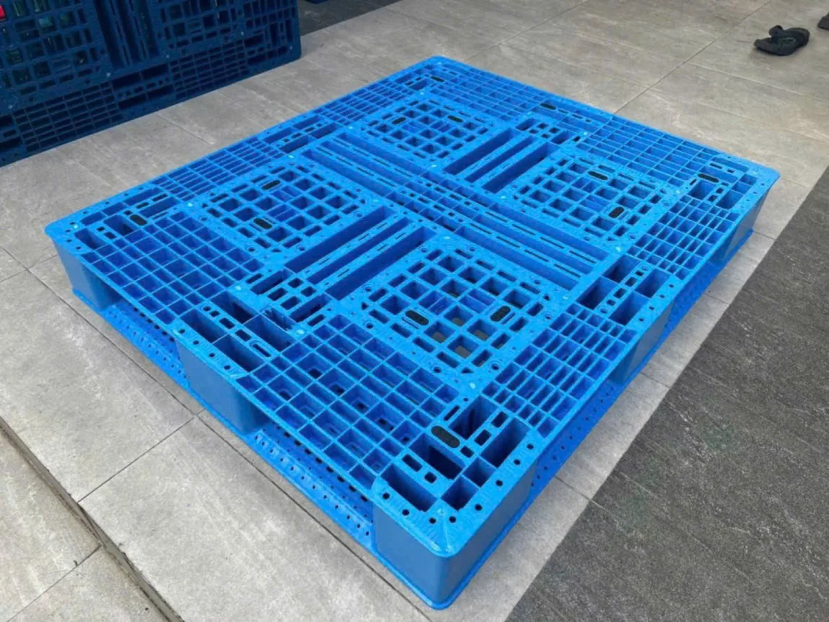 Pallet Nhựa Siêu Tải 1100x1200x150mm xanh HDPE