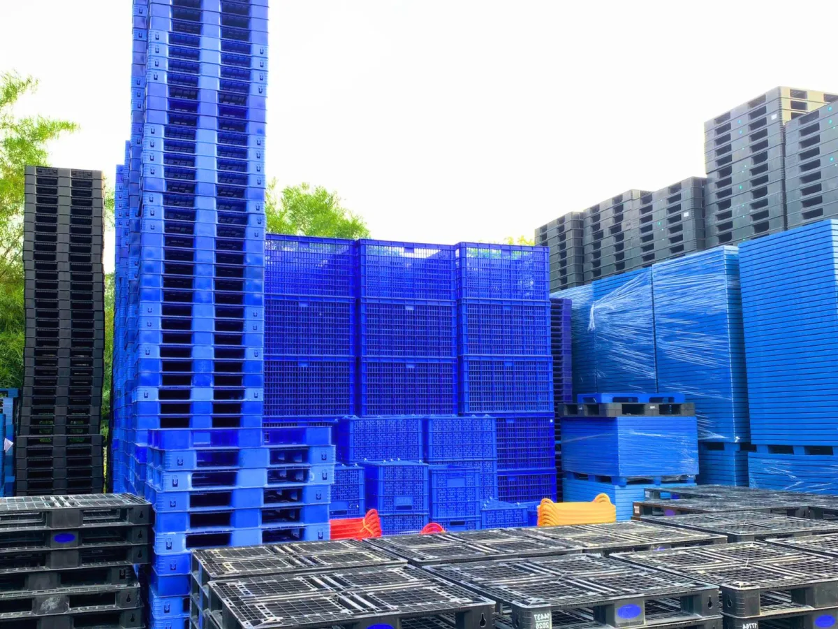 Pallet Nhựa 600x1000x100mm Xanh HDPE Nguyên Sinh tại kho Mai Trâm Plastic