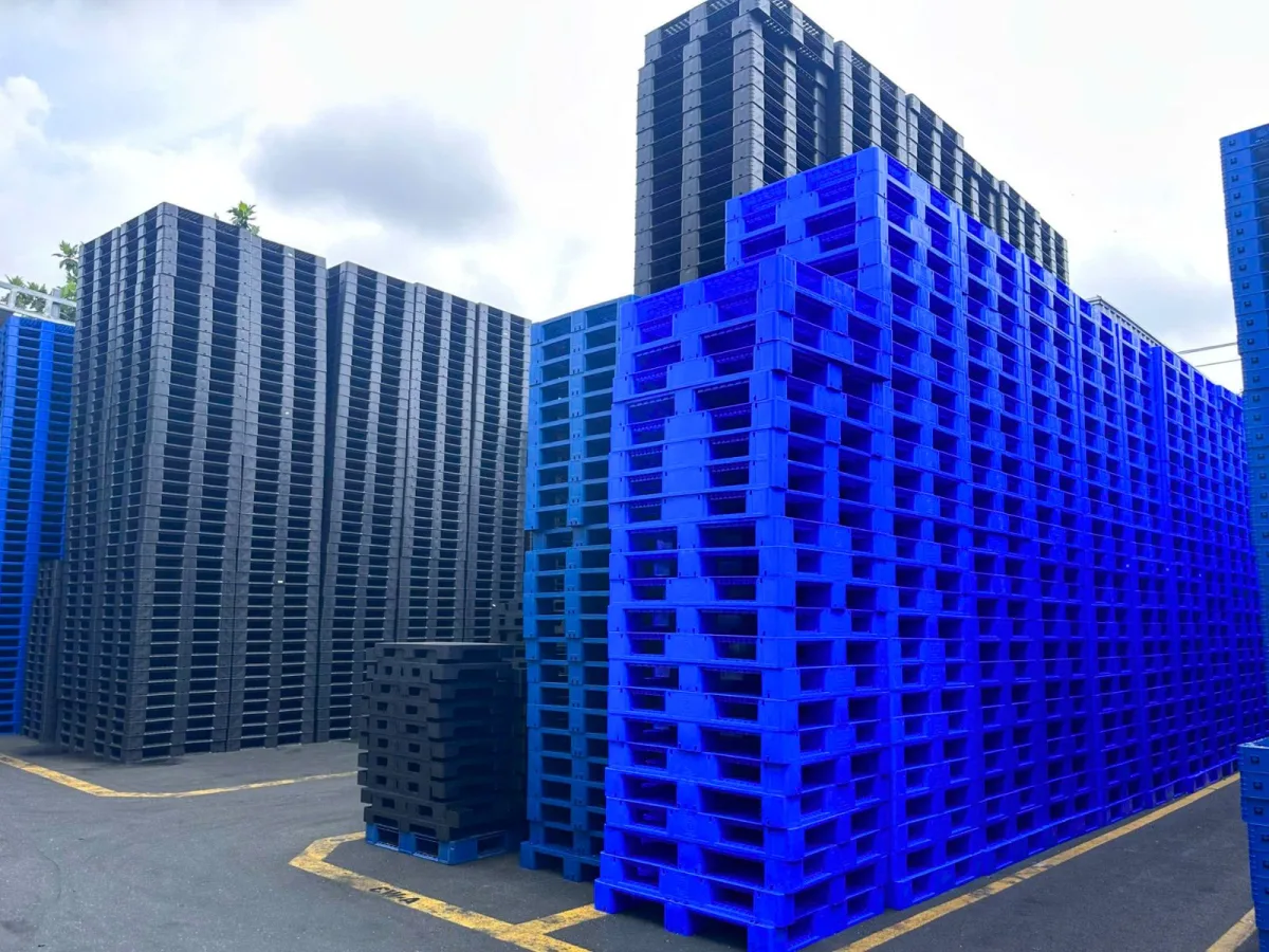 Mai Trâm cung cấp Pallet nhựa 1200x1200x155mm HDPE uy tín và giá tốt