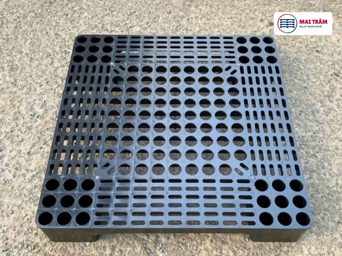 Pallet Nhựa 600x600x100mm Đen HDPE Tái Sinh Mới 100%