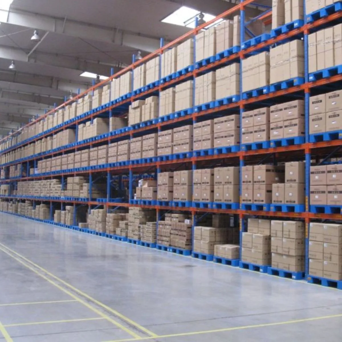Pallet Nhựa 600x1000x100mm Loại 1