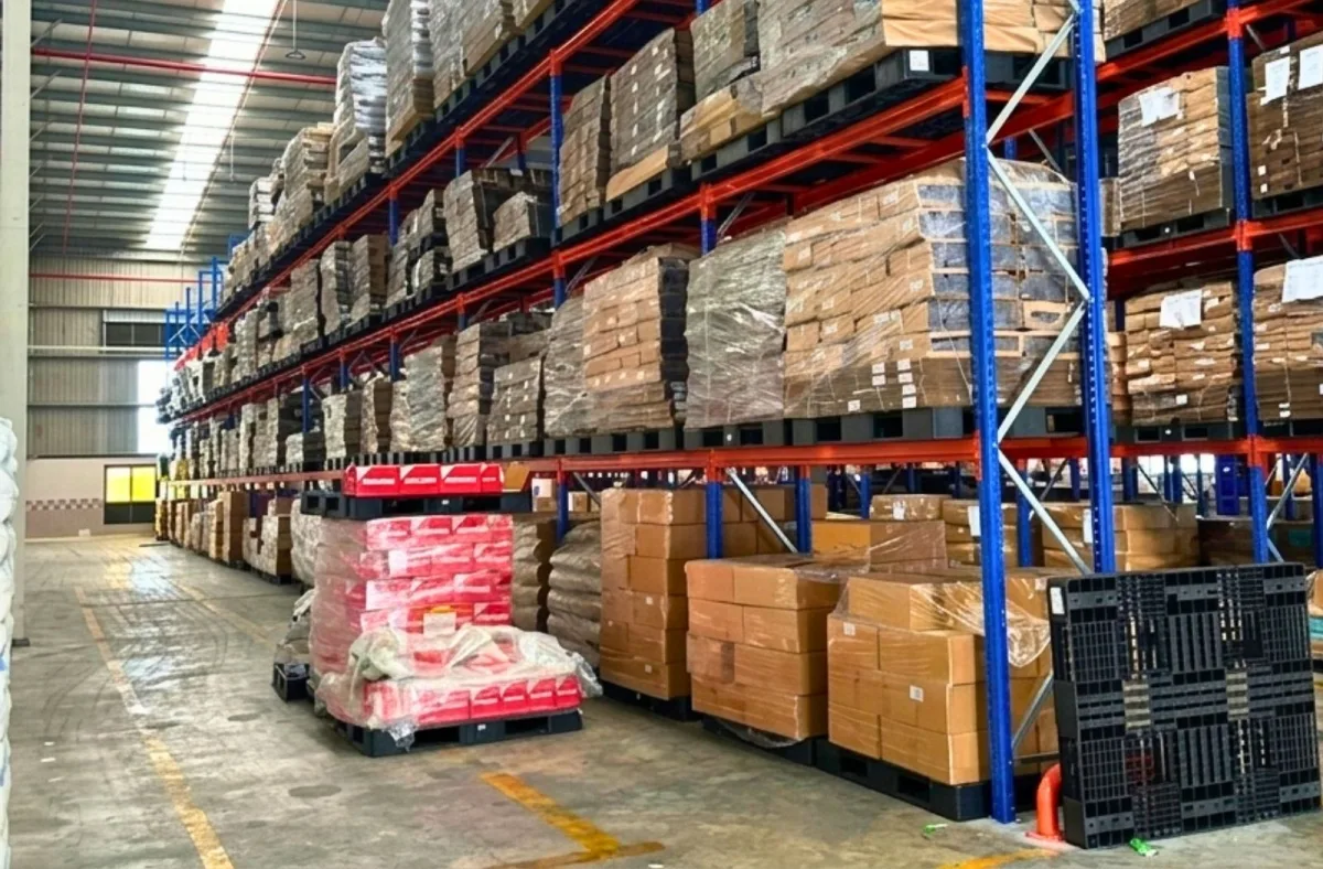 Lựa chọn đúng pallet nhựa đen giúp tối ưu hóa hiệu quả vận hành và chi phí cho doanh nghiệp.