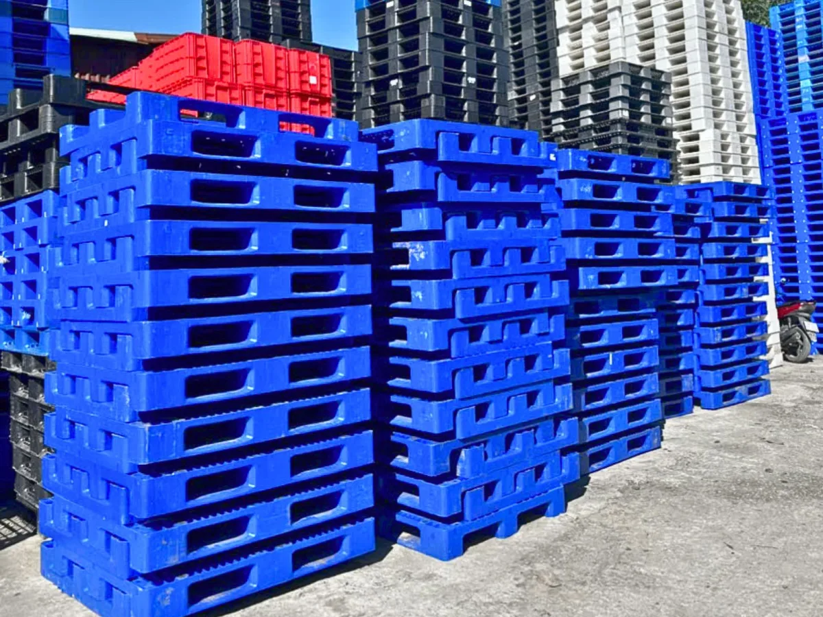 Pallet nhựa 1200x1000x155mm HDPE được sử dụng nhiều trong lĩnh vực trong đời sống