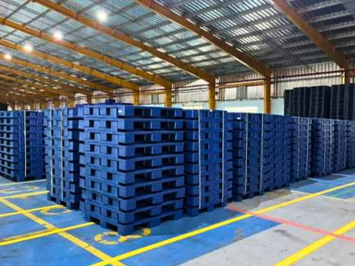 Kho hàng Pallet Nhựa 1200x1200x150mm HDPE 5000kg