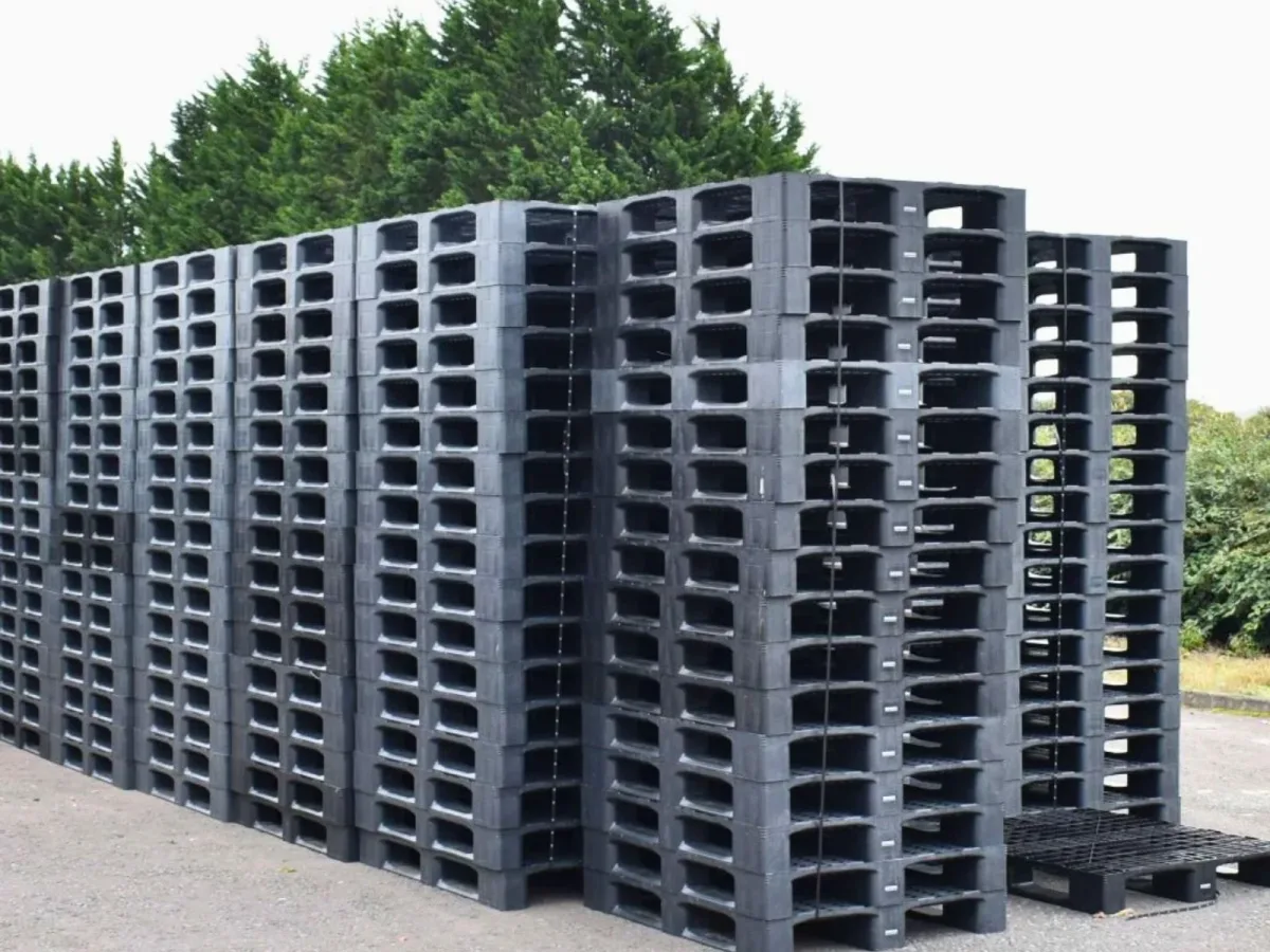 Kho Pallet Nhựa Cũ 1100x1100x120mm 1600kg tại Mai Trâm Plastic
