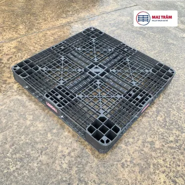 Pallet Nhựa Cũ 1100x1100x120mm 1600kg tại Mai Tr&acirc;m Plastic
