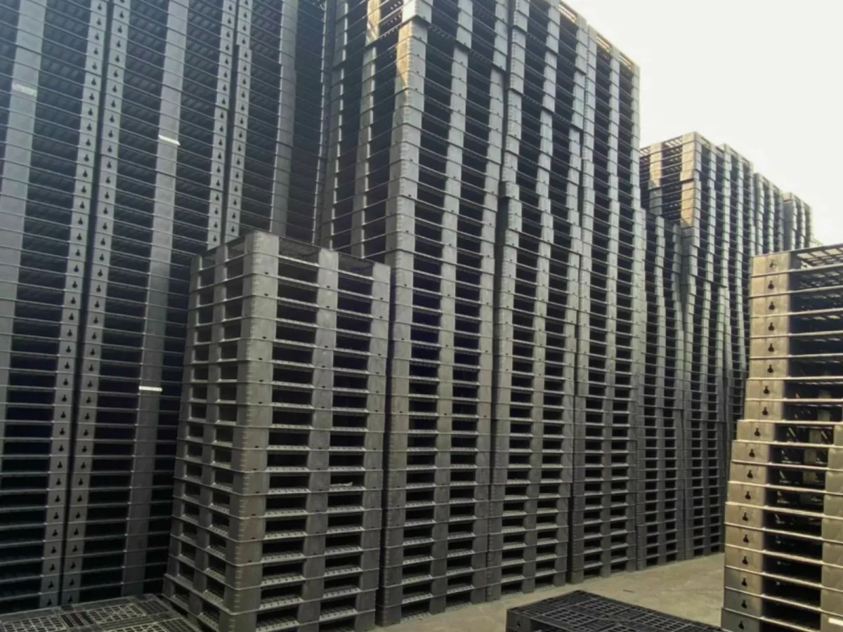 Pallet Nhựa Cũ 1100x1100x120mm