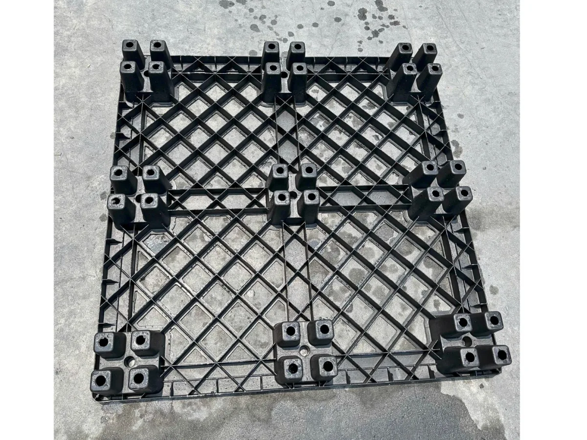 Pallet Nhựa Cũ Mặt Lưới 1100x1100x140mm 700kg