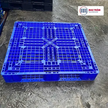 Pallet Nhựa Cũ 1100x1100x150mm tại Mai Trâm Plastic