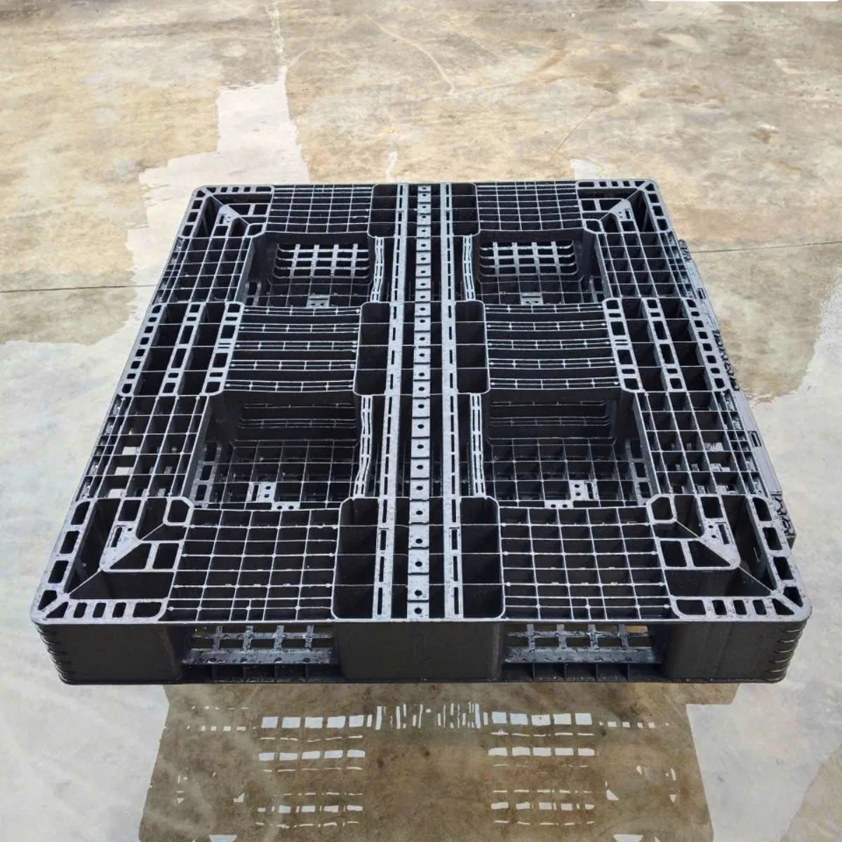 Pallet Nhựa Cũ 1100x1400x150mm 2500kg – HDPE, Mới 90%, Giá Tốt - Ảnh 2