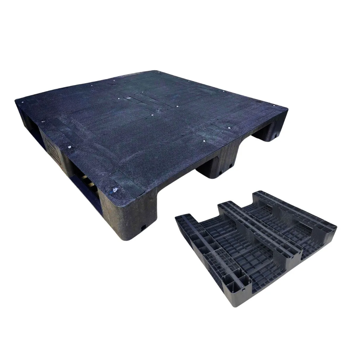 Pallet Nhựa Mặt Kín 1100x1100x165mm 3000kg với màu xanh & đen
